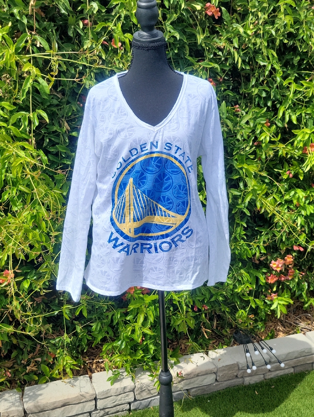 Golden State Warriors White Long Sleeve Sheer Emblem Embossed Shirt XL